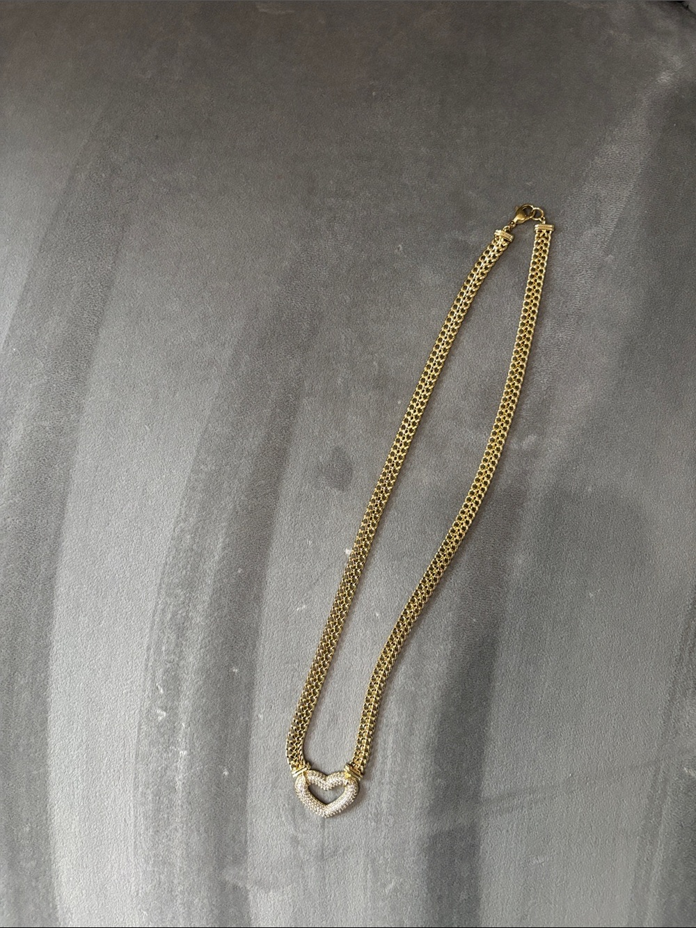 Classic Gold Heart Pendant Necklace - Unbranded